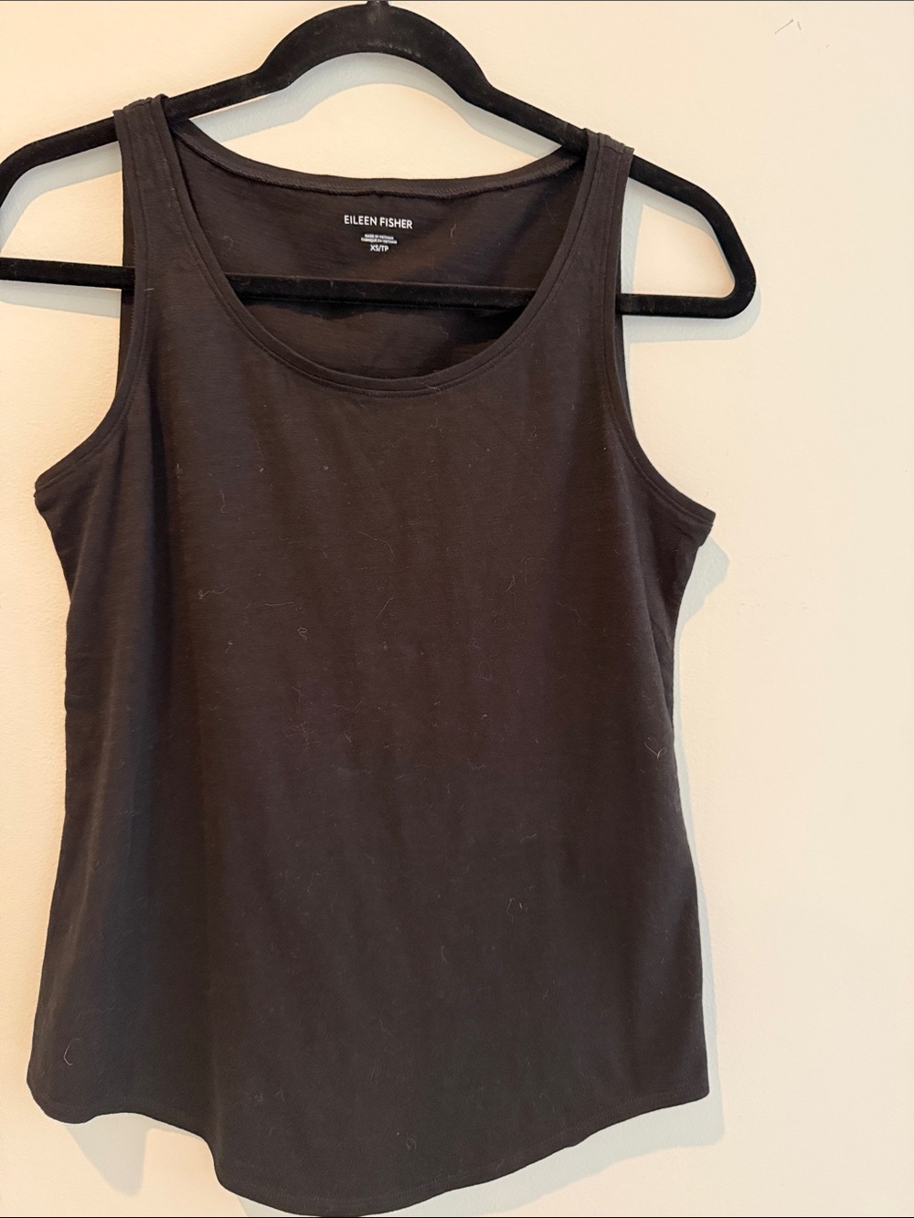 Eileen Fisher black scoop neck tank top